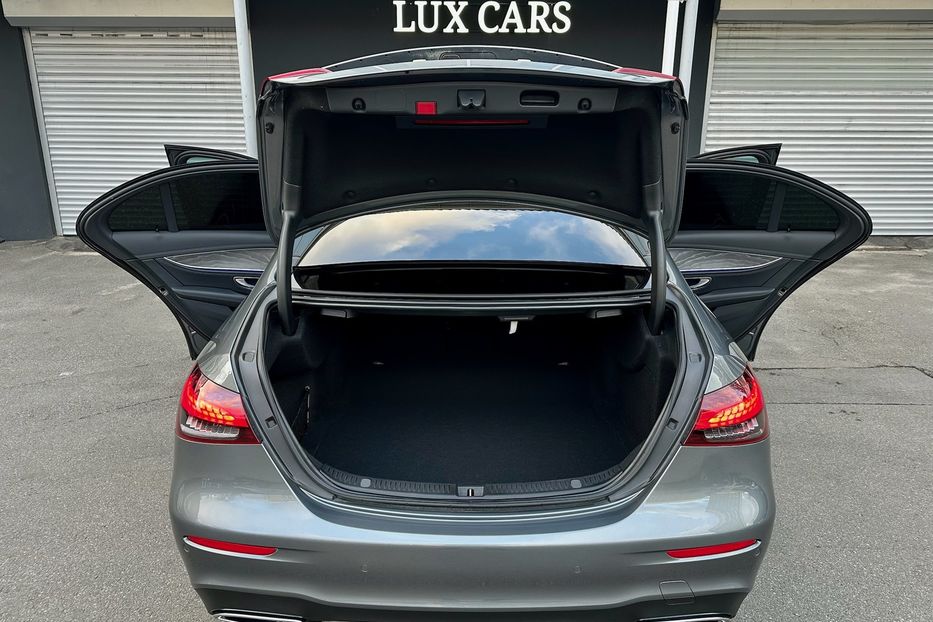 Продам Mercedes-Benz E-Class 220 AMG  2021 года в Киеве