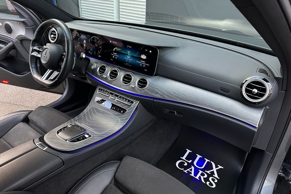 Продам Mercedes-Benz E-Class 220 AMG  2021 года в Киеве