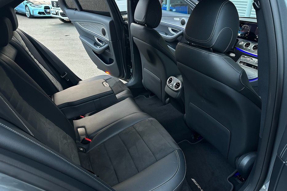 Продам Mercedes-Benz E-Class 220 AMG  2021 года в Киеве