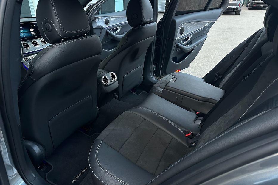 Продам Mercedes-Benz E-Class 220 AMG  2021 года в Киеве