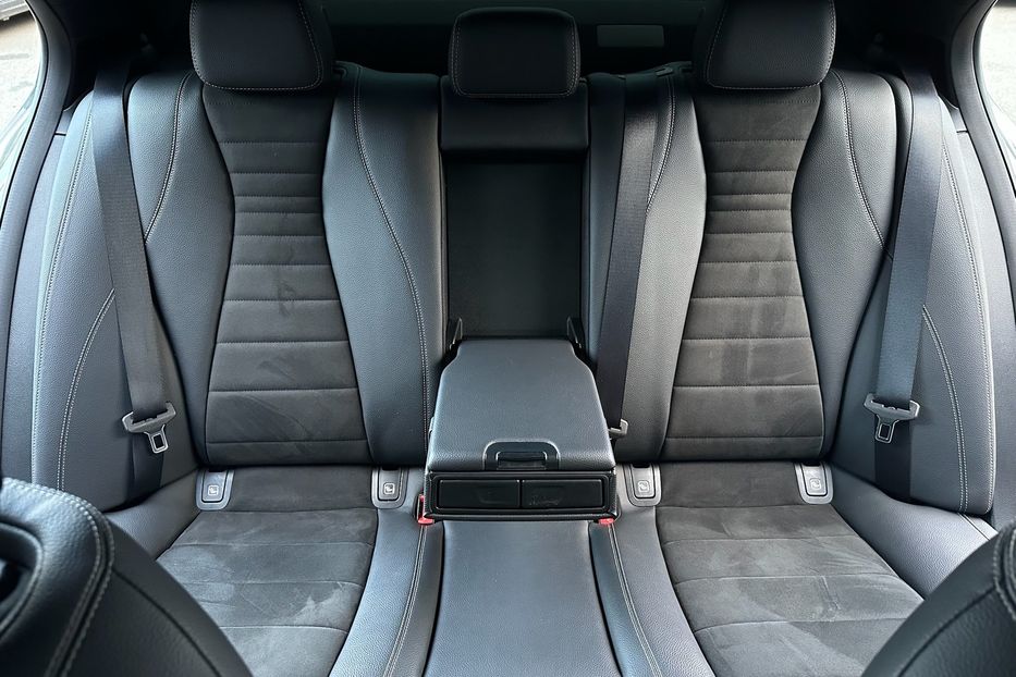 Продам Mercedes-Benz E-Class 220 AMG  2021 года в Киеве