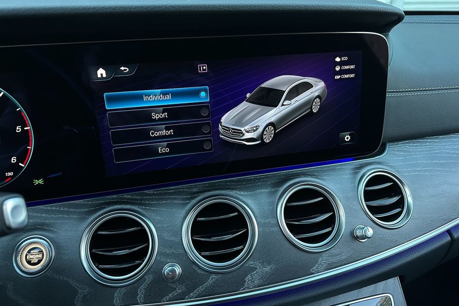 Продам Mercedes-Benz E-Class 220 AMG  2021 года в Киеве