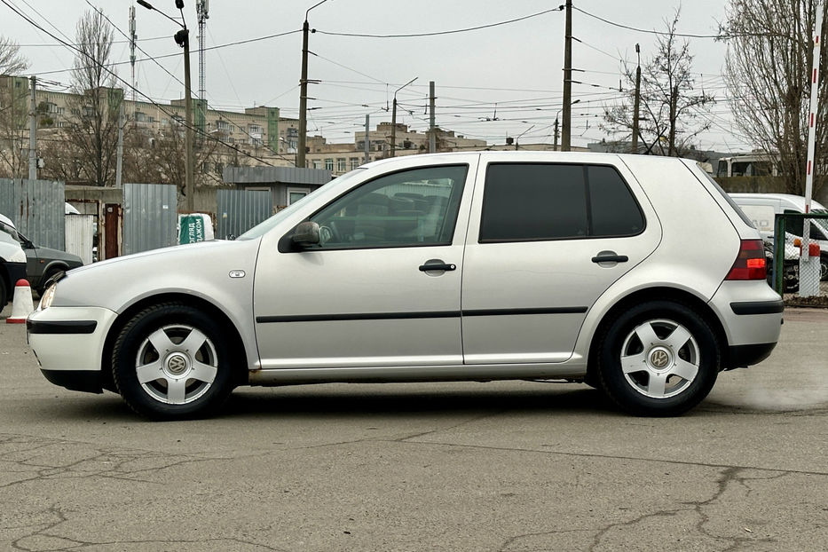 Продам Volkswagen Golf IV 2.0 АТ (115 к.с.) 2000 года в Киеве