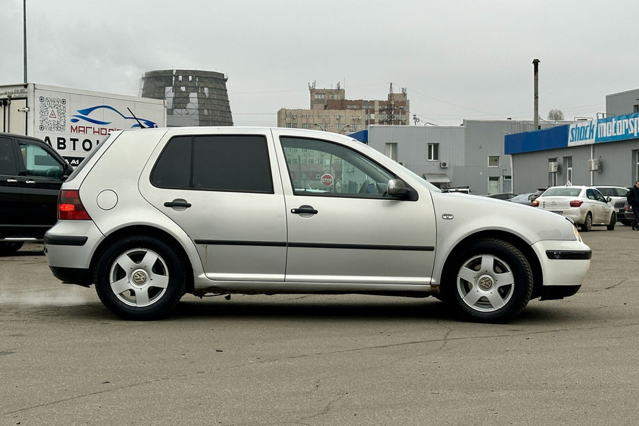 Продам Volkswagen Golf IV 2.0 АТ (115 к.с.) 2000 года в Киеве