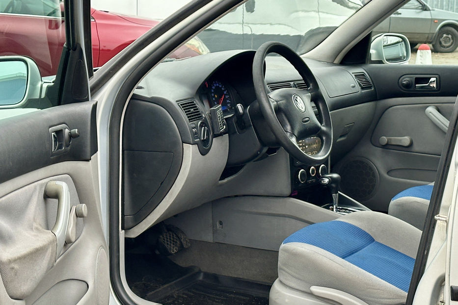 Продам Volkswagen Golf IV 2.0 АТ (115 к.с.) 2000 года в Киеве