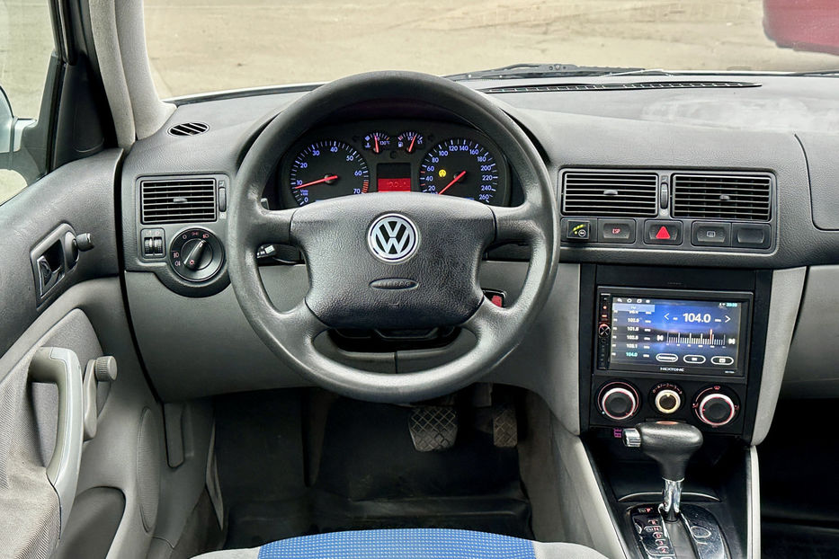 Продам Volkswagen Golf IV 2.0 АТ (115 к.с.) 2000 года в Киеве