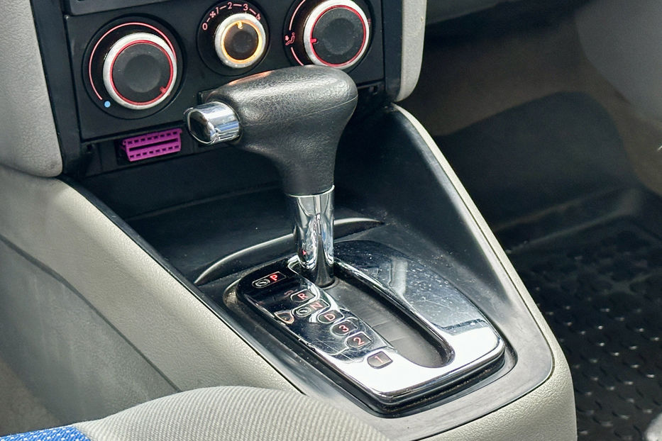 Продам Volkswagen Golf IV 2.0 АТ (115 к.с.) 2000 года в Киеве