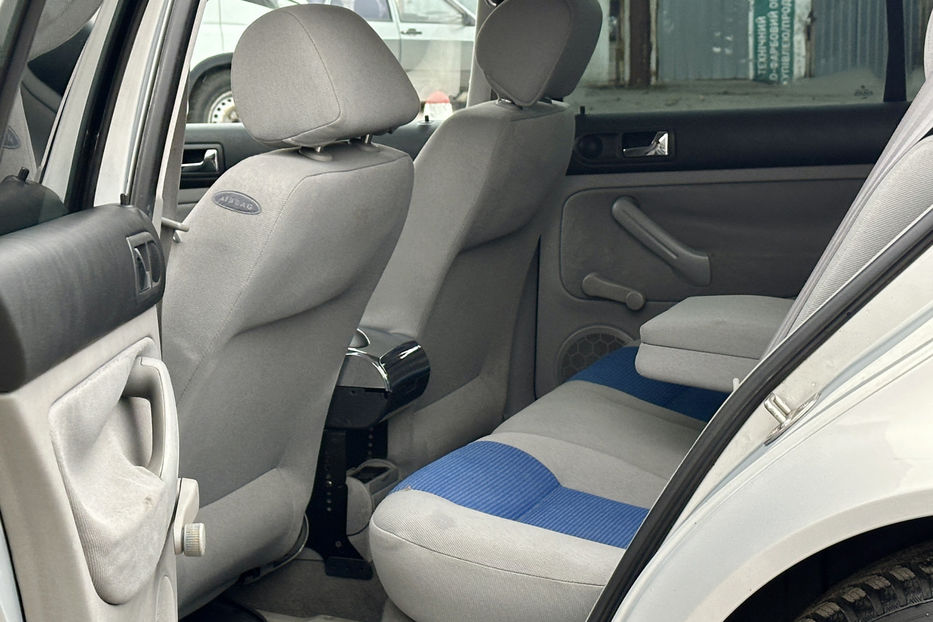 Продам Volkswagen Golf IV 2.0 АТ (115 к.с.) 2000 года в Киеве