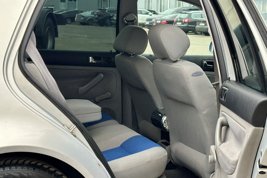 Продам Volkswagen Golf IV 2.0 АТ (115 к.с.) 2000 года в Киеве