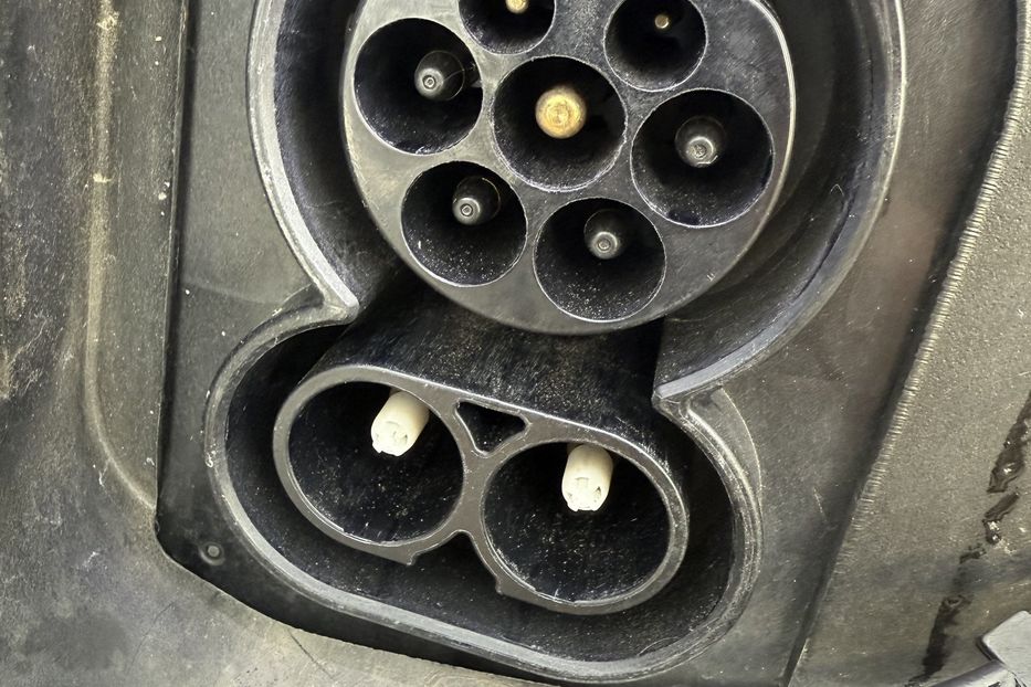 Продам Kia Niro 64 KWt  2021 года в Львове