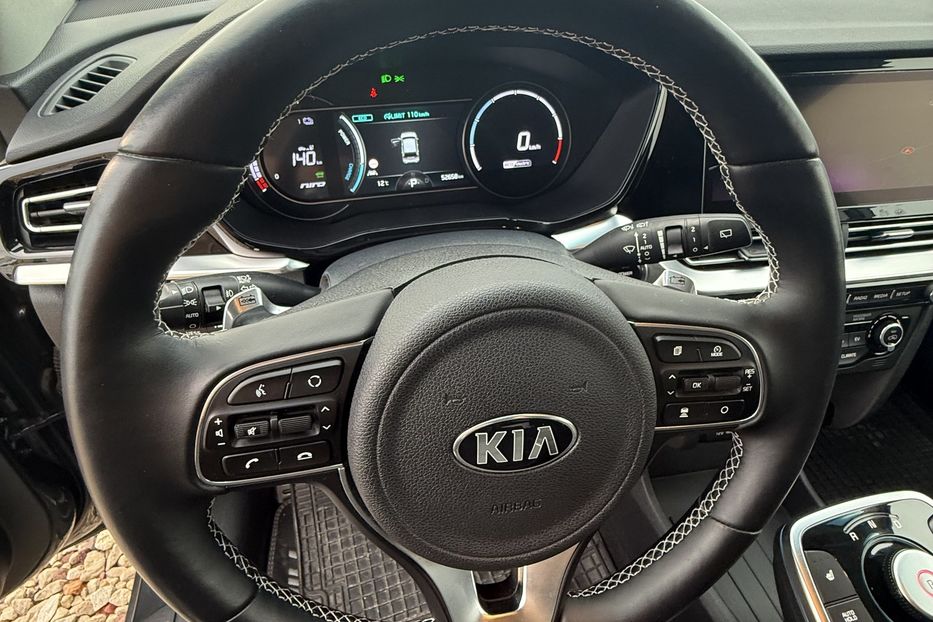 Продам Kia Niro 64 KWt  2021 года в Львове