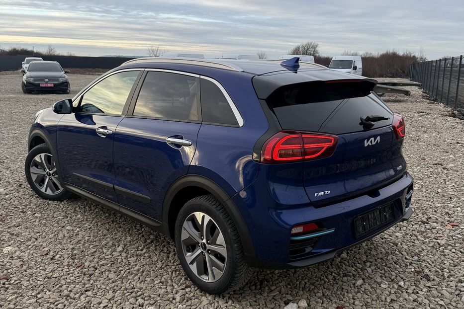 Продам Kia Niro 64 kWt  2022 года в Львове
