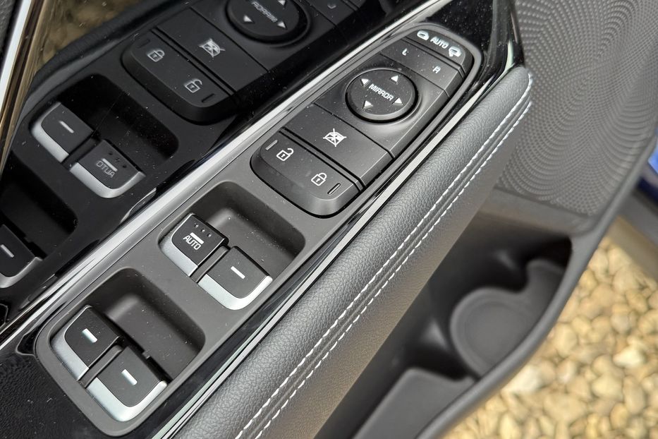 Продам Kia Niro 64 kWt  2022 года в Львове