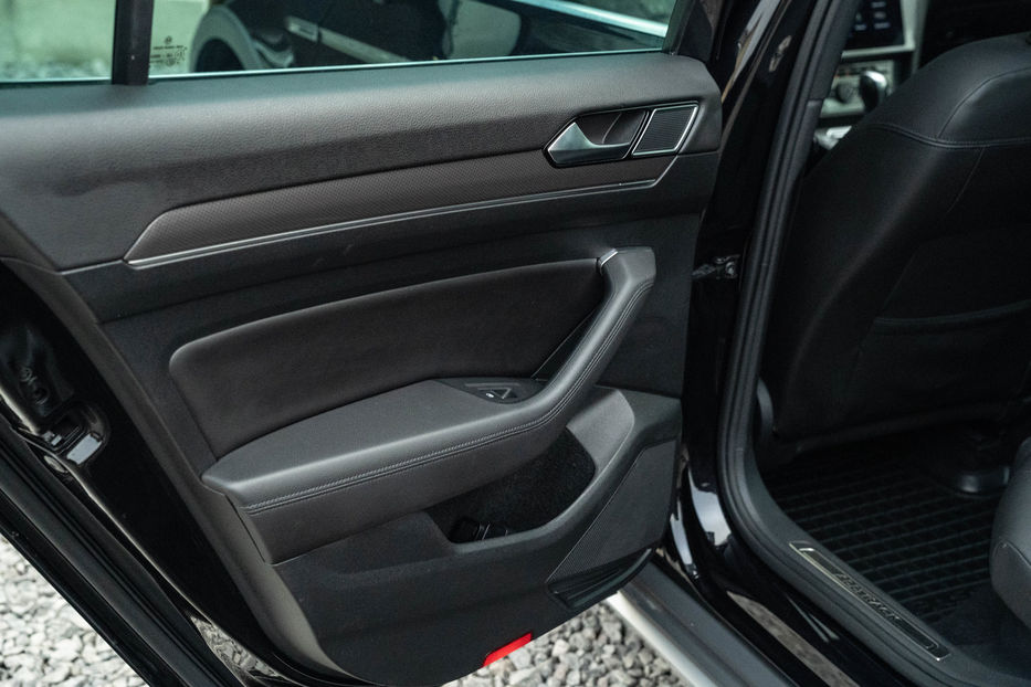 Продам Volkswagen Passat Alltrack 2019 года в Черновцах