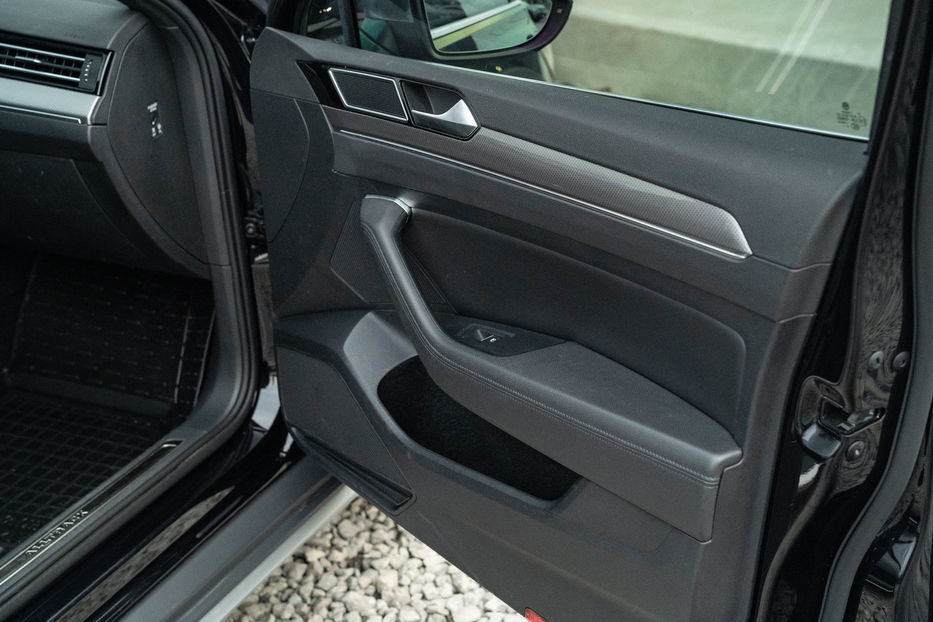 Продам Volkswagen Passat Alltrack 2019 года в Черновцах