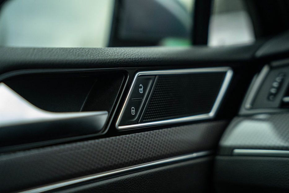 Продам Volkswagen Passat Alltrack 2019 года в Черновцах