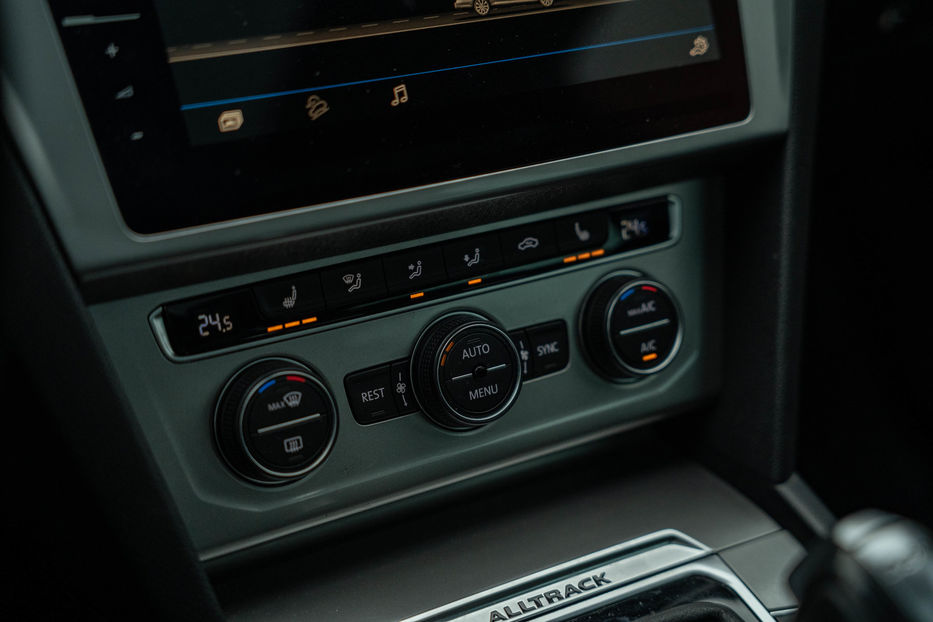 Продам Volkswagen Passat Alltrack 2019 года в Черновцах