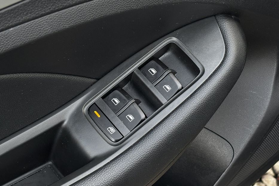 Продам MG ZR ZS EV 44.5 KW авто у Львові  2020 года в Львове