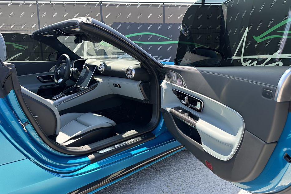 Продам Mercedes-Benz SL-Class 55AMG 4Matic+ 2022 года в Киеве