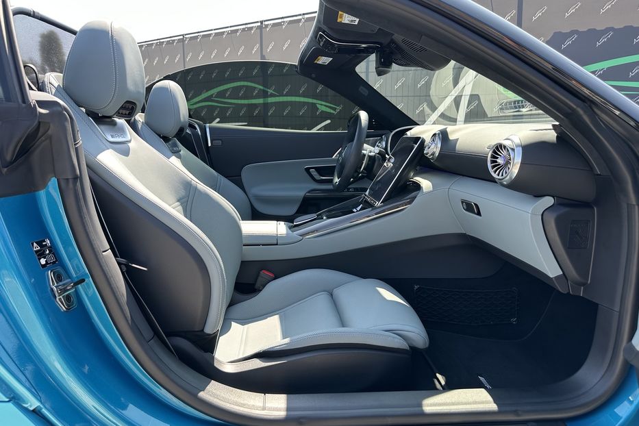 Продам Mercedes-Benz SL-Class 55AMG 4Matic+ 2022 года в Киеве