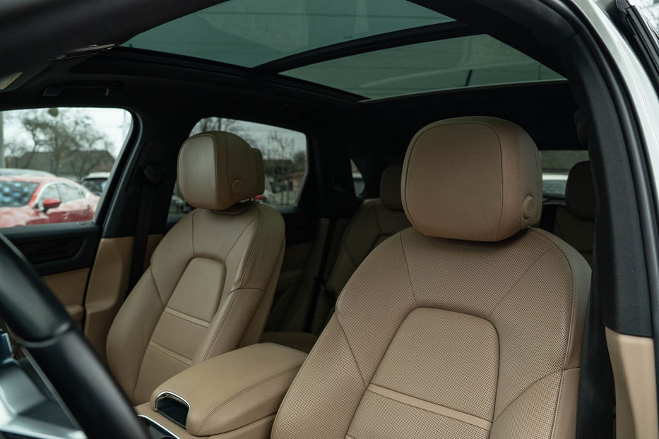 Продам Porsche Cayenne 2019 года в Черновцах