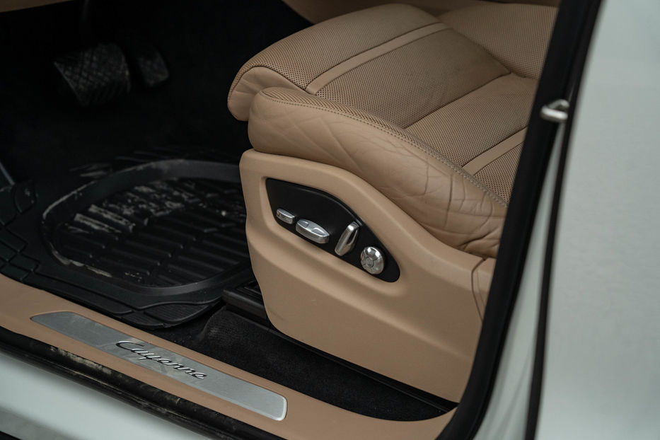 Продам Porsche Cayenne 2019 года в Черновцах