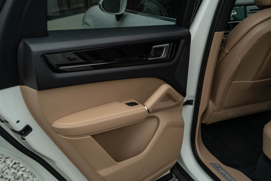 Продам Porsche Cayenne 2019 года в Черновцах