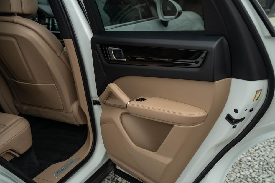 Продам Porsche Cayenne 2019 года в Черновцах