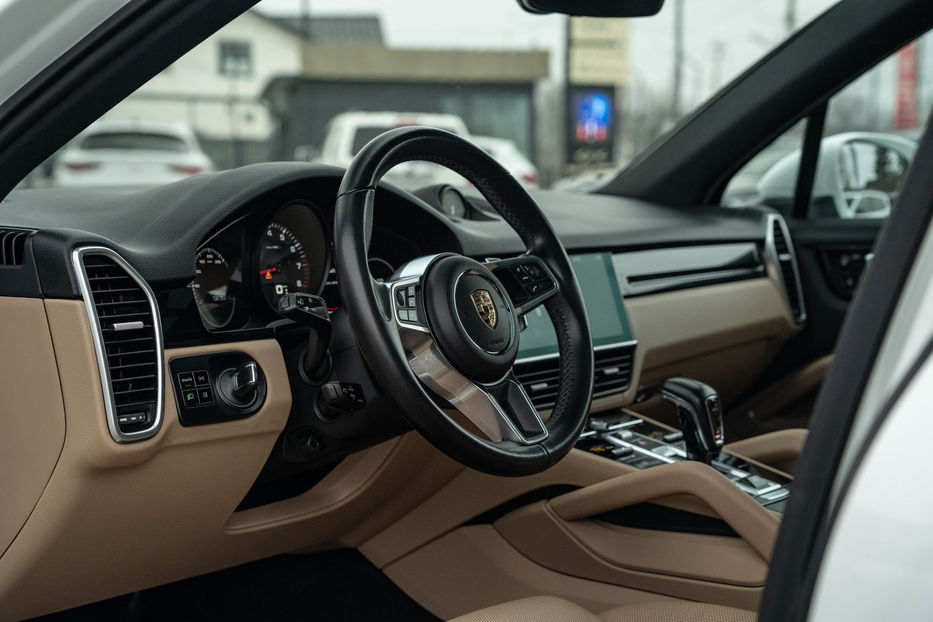 Продам Porsche Cayenne 2019 года в Черновцах