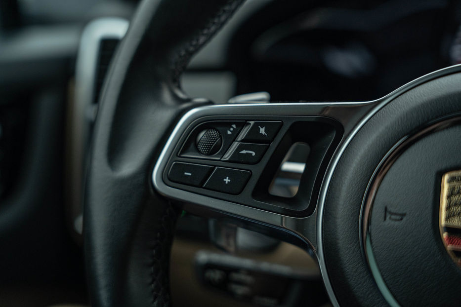 Продам Porsche Cayenne 2019 года в Черновцах