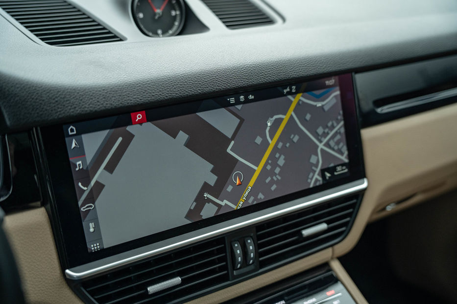 Продам Porsche Cayenne 2019 года в Черновцах