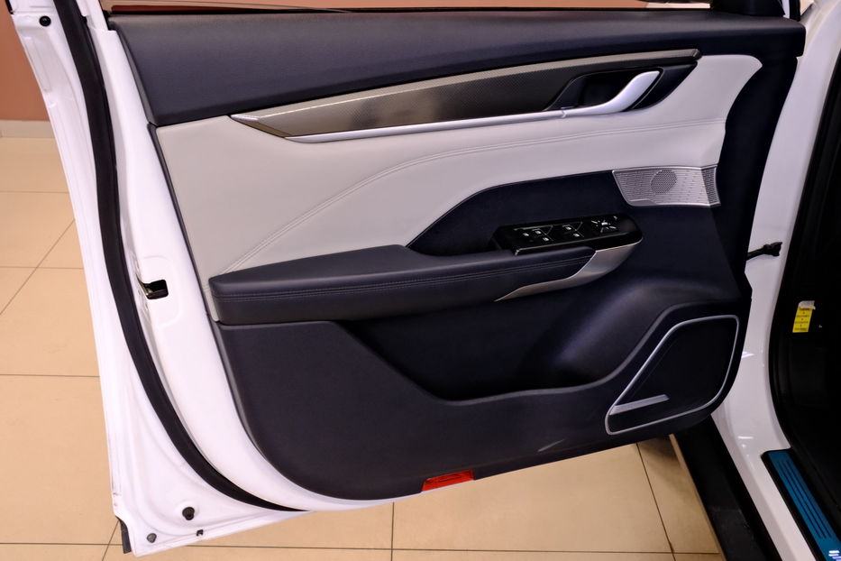 Продам BYD E6 Weltmeister EX5 400 2019 года в Одессе