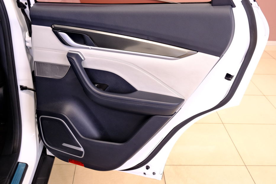 Продам BYD E6 Weltmeister EX5 400 2019 года в Одессе