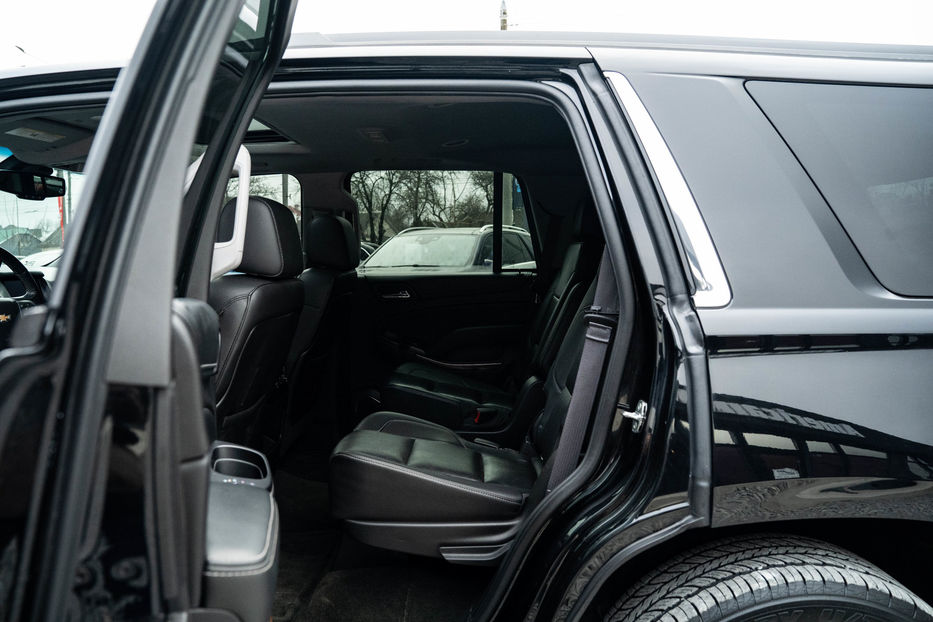 Продам Chevrolet Tahoe 2016 года в Черновцах