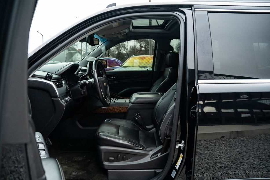 Продам Chevrolet Tahoe 2016 года в Черновцах