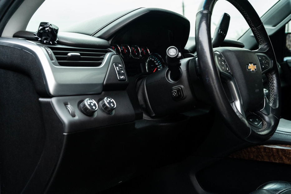 Продам Chevrolet Tahoe 2016 года в Черновцах