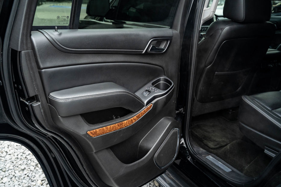 Продам Chevrolet Tahoe 2016 года в Черновцах