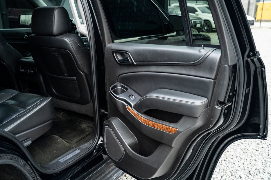 Продам Chevrolet Tahoe 2016 года в Черновцах