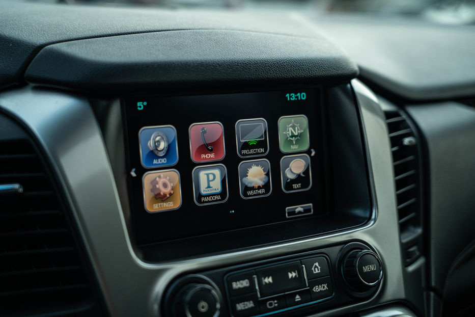 Продам Chevrolet Tahoe 2016 года в Черновцах