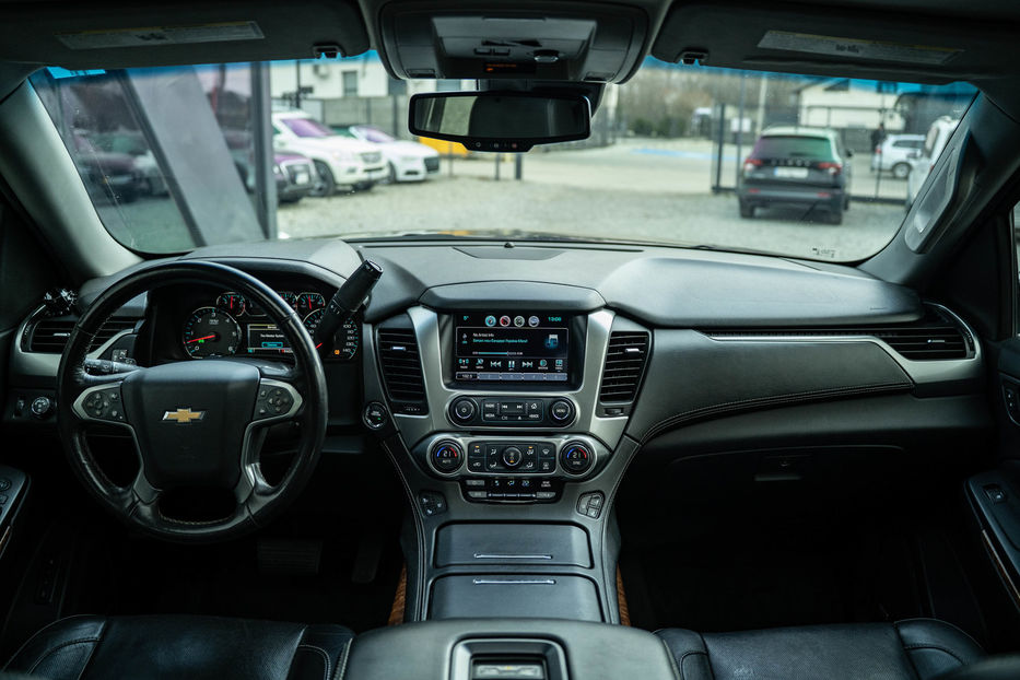 Продам Chevrolet Tahoe 2016 года в Черновцах