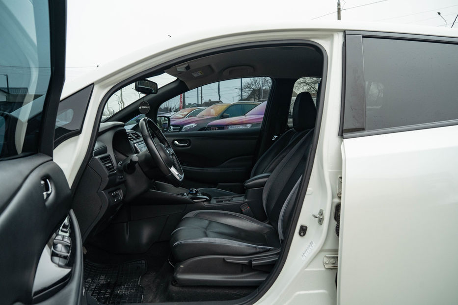 Продам Nissan Leaf 2018 года в Черновцах