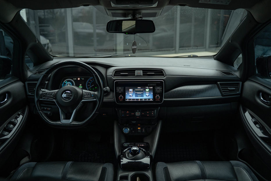 Продам Nissan Leaf 2018 года в Черновцах