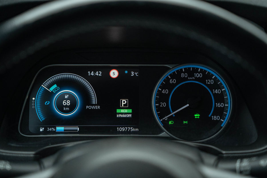 Продам Nissan Leaf 2018 года в Черновцах