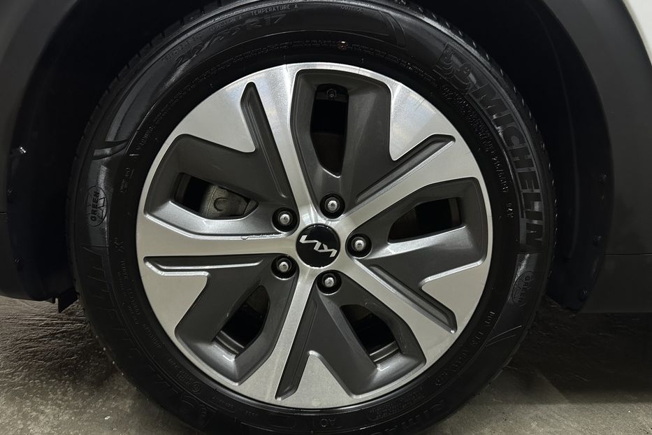 Продам Kia Niro 64кВт.Підігрів керма/сидінь 2022 года в Львове