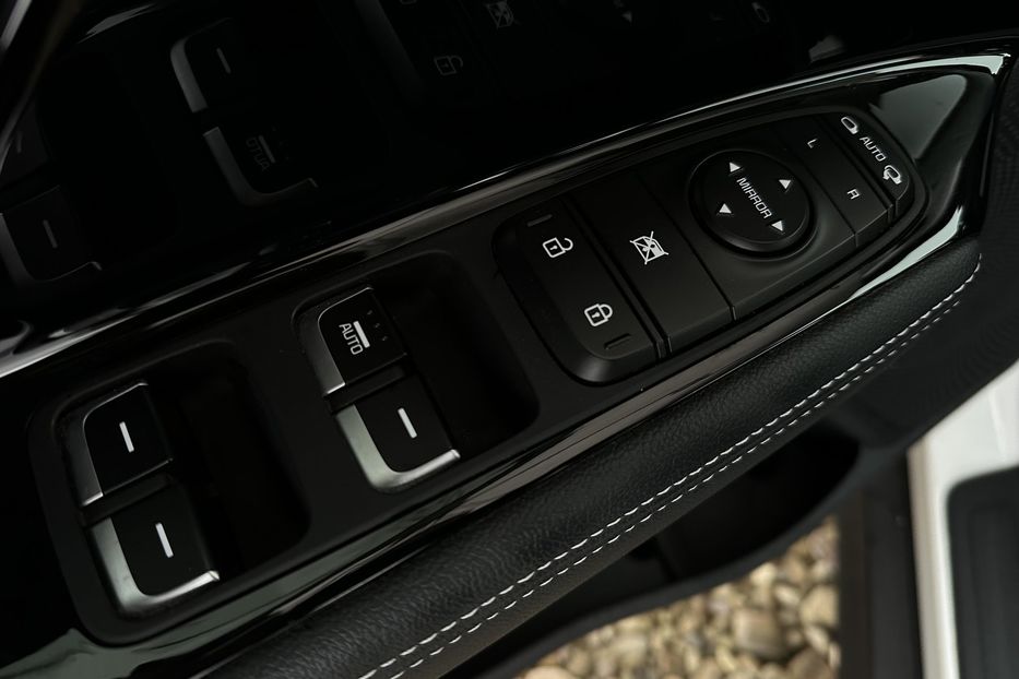 Продам Kia Niro 64кВт.Підігрів керма/сидінь 2022 года в Львове