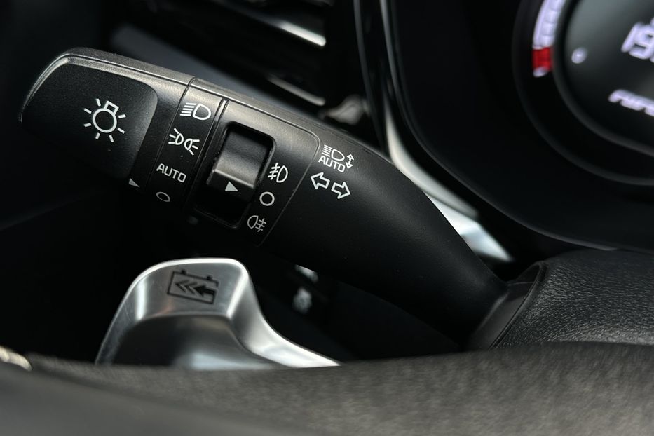 Продам Kia Niro 64кВт.Підігрів керма/сидінь 2022 года в Львове