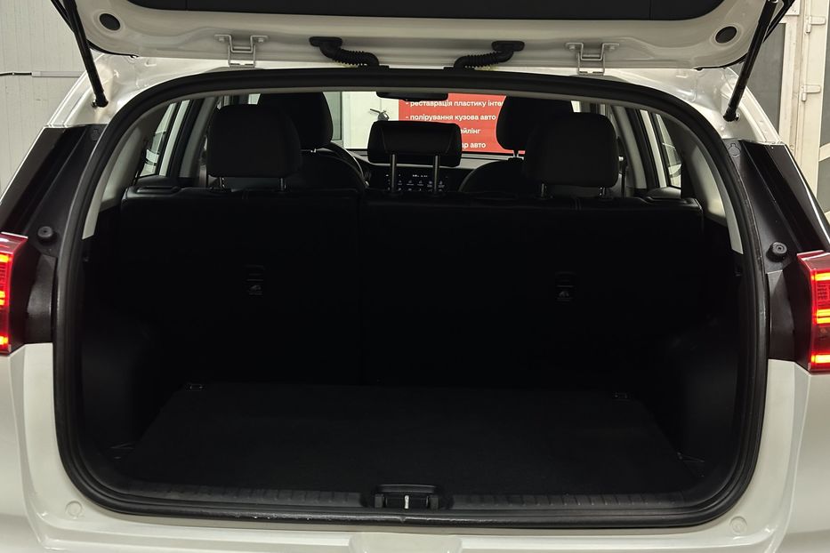 Продам Kia Niro 64кВт.Підігрів керма/сидінь 2022 года в Львове