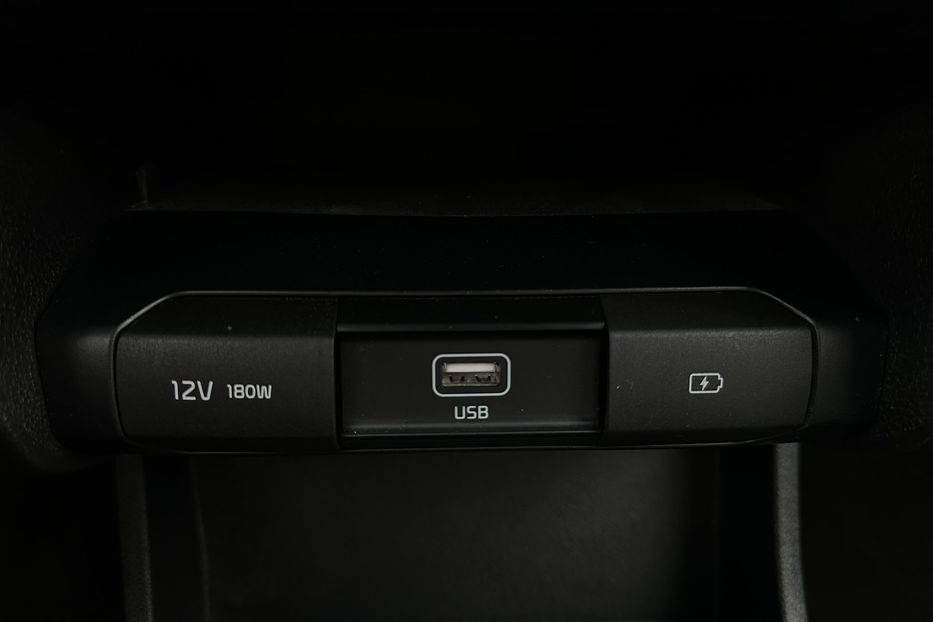 Продам Kia Niro 64кВт.Підігрів керма/сидінь 2022 года в Львове