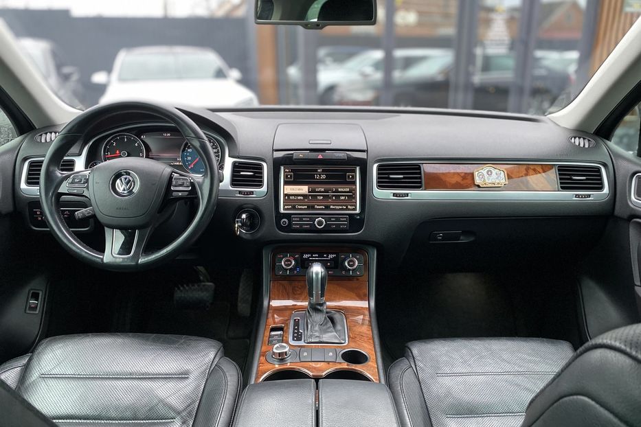 Продам Volkswagen Touareg 2010 года в Луцке