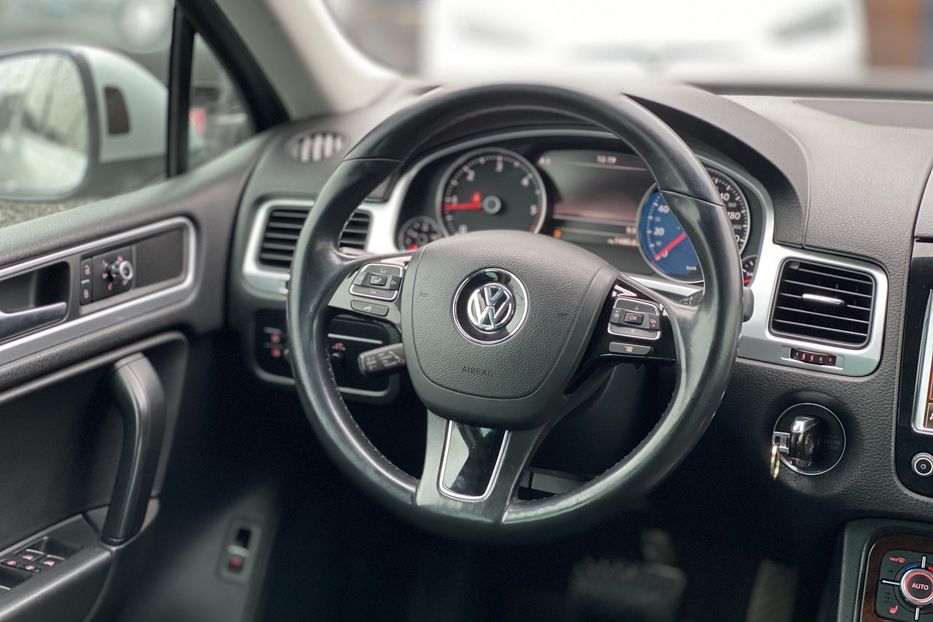 Продам Volkswagen Touareg 2010 года в Луцке